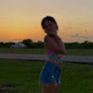 Meet your Posher, Gabriela